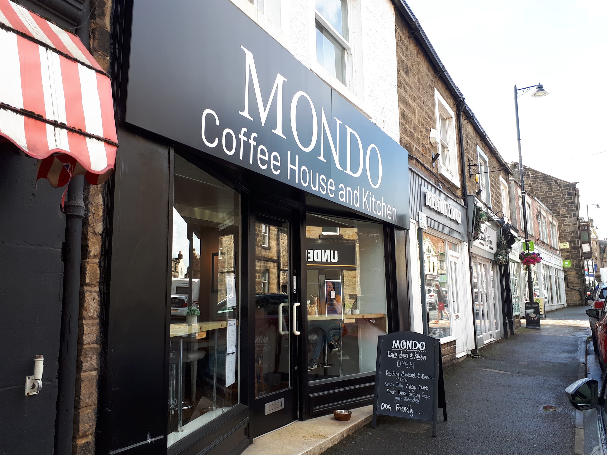 Mondo Coffee House and Kitchen shopfront on Boroughgate, Otley